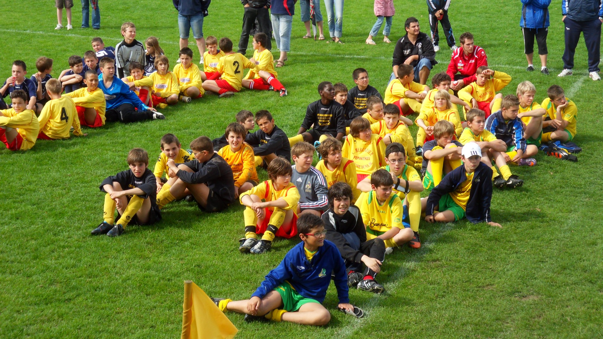 Ballon rond, émotion et invités de prestige : les 20 ans du Tournoi des Ségalis, les 13 et 14 juin à Rieupeyroux